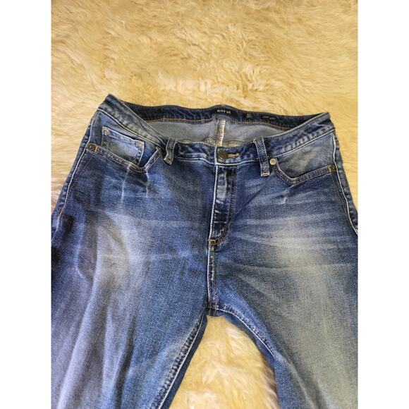 Miss Me embroidered Hem JEANS scalloped size 30 Cropped 28" Waist Low Rise - Picture 4 of 11